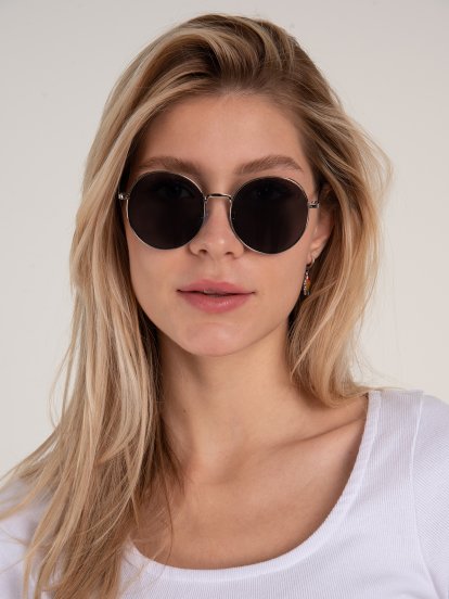 Kulaté sluneční brýle dámské