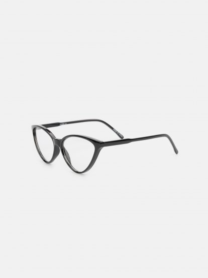Cat eye glasses with transparent lenses