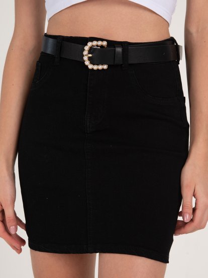 Faux leather belt with faux pearls