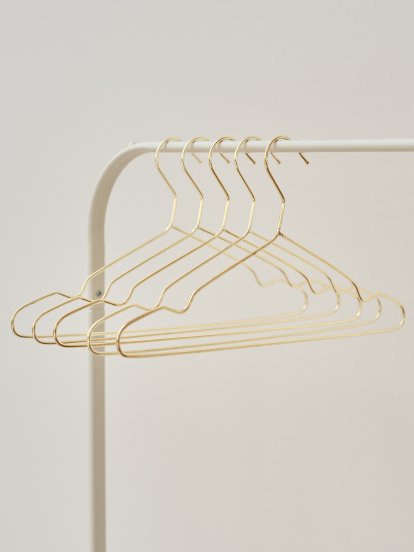 Set of 5 hangers