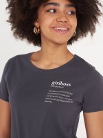 avlněné tričko s nápisem dámské