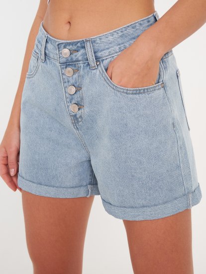 A-line denim shorts