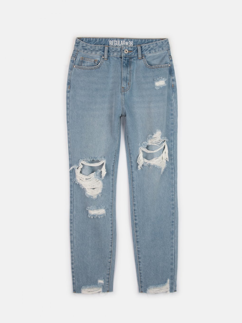 Regular jeans with damages