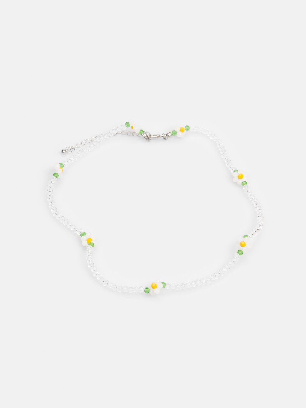 Beaded necklace with flower design