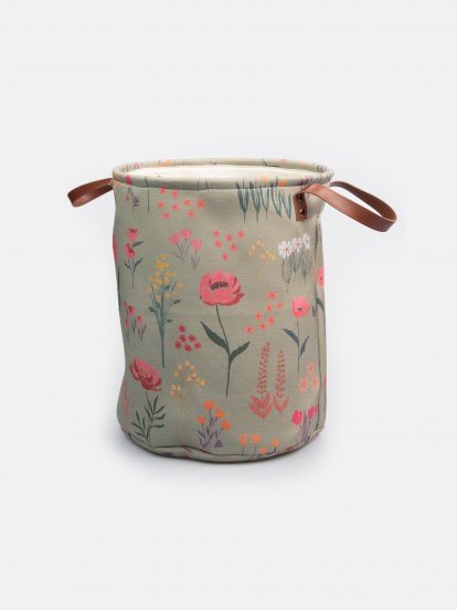Basket with floral design