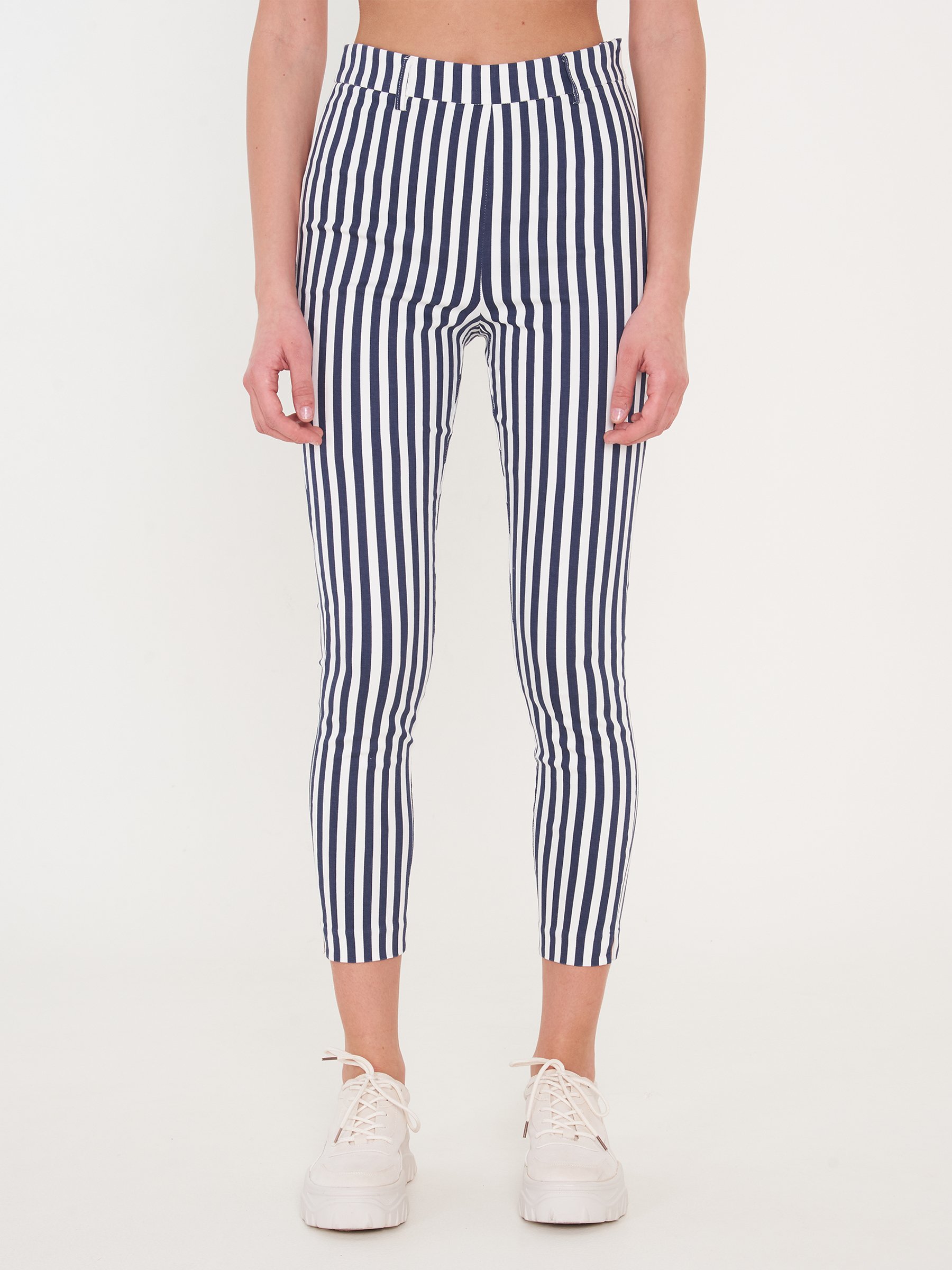 Fabnest White and blue stripe loose fit pant