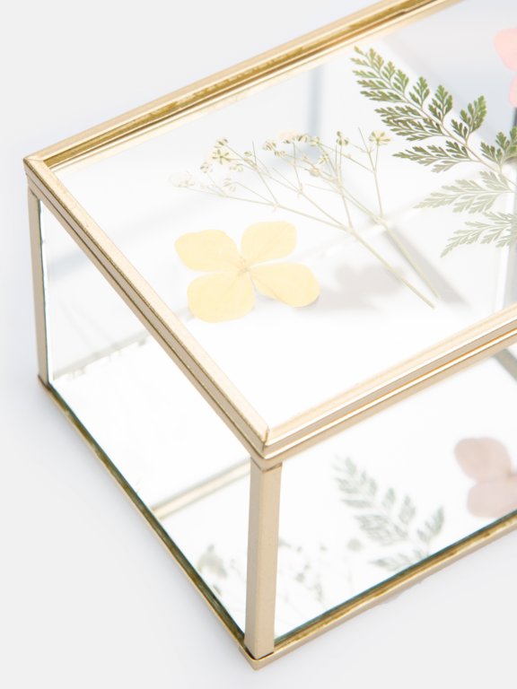 Pudełko szklane w kwiaty