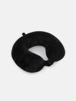 Travel pillow with memory foam