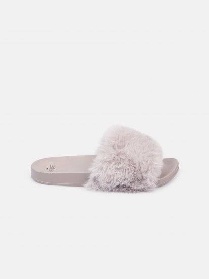 Slides with faux-fur