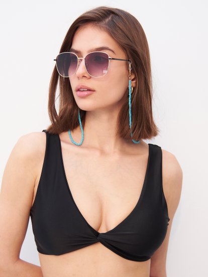 Sunglasses chain holder