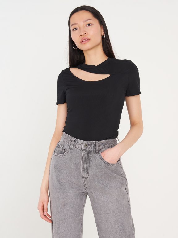 Ribbed cut out top