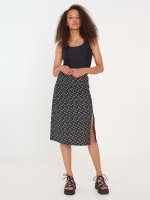 Midi skirt with side slit