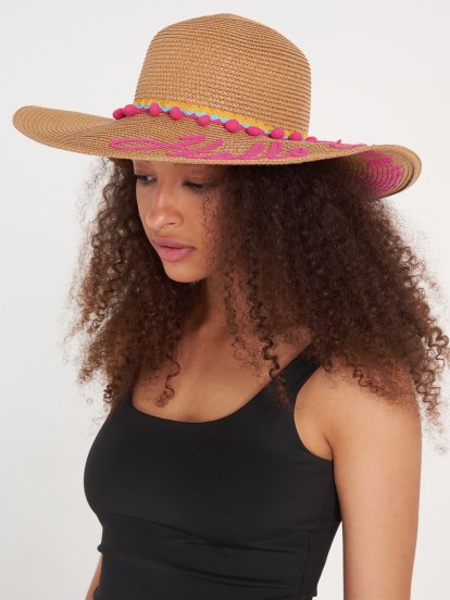 Damski kapelusz pamela z haftem