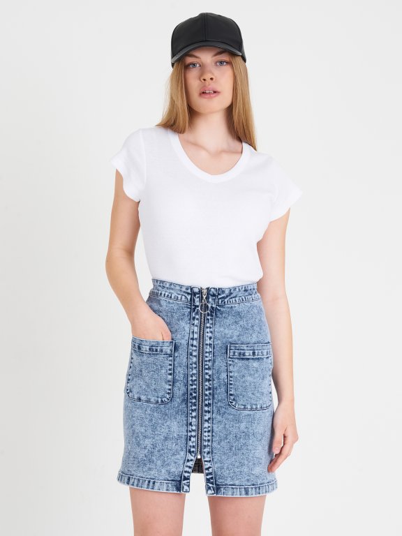 Zip-up denim bodycon skirt with pockets