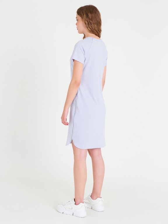 Plain dress with side zippers