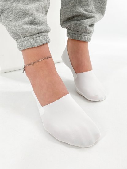Balení 3 párů dámských nylonových neviditelných ponožek se silikonovým proužkem