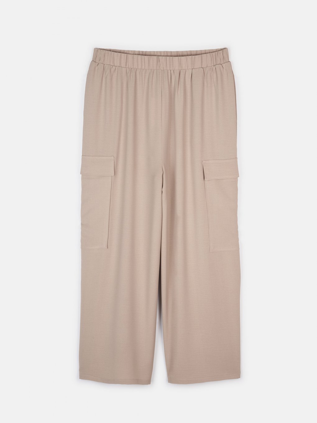 Plus size pants with pockets