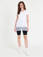 Longline t-shirt with lace