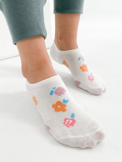 Vzorované neviditelné ponožky se silikonovým proužkem