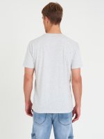 Základní bavlněné basic tričko slim s véčkovým výstřihem pánské