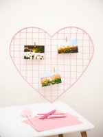 Kovinska tabla za fotografije v obliki srca