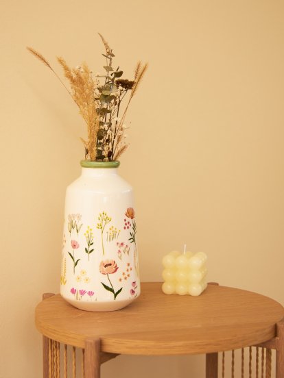 Vase with floral design