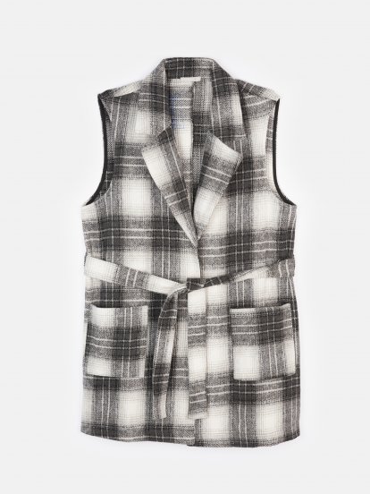 Plus size plaid vest with pockets