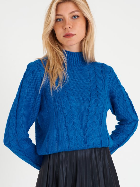 Cable knit pullover
