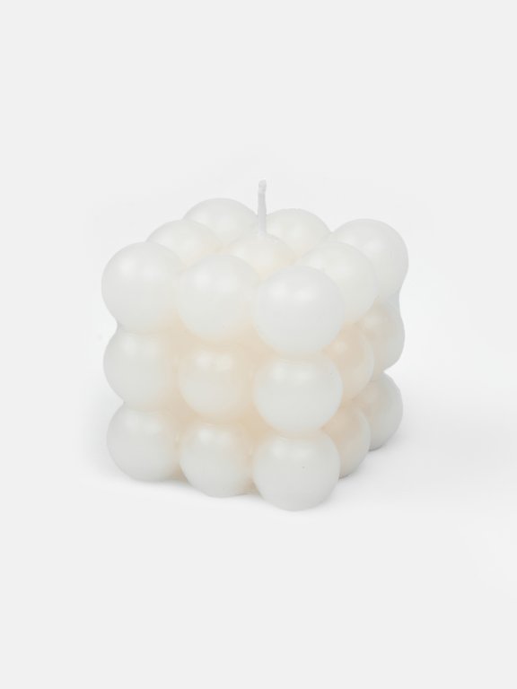 Štvorcová sviečka s dizajnom bubliniek
