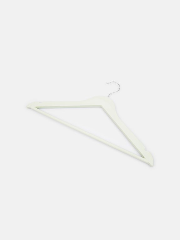 5-pack plastic hangers