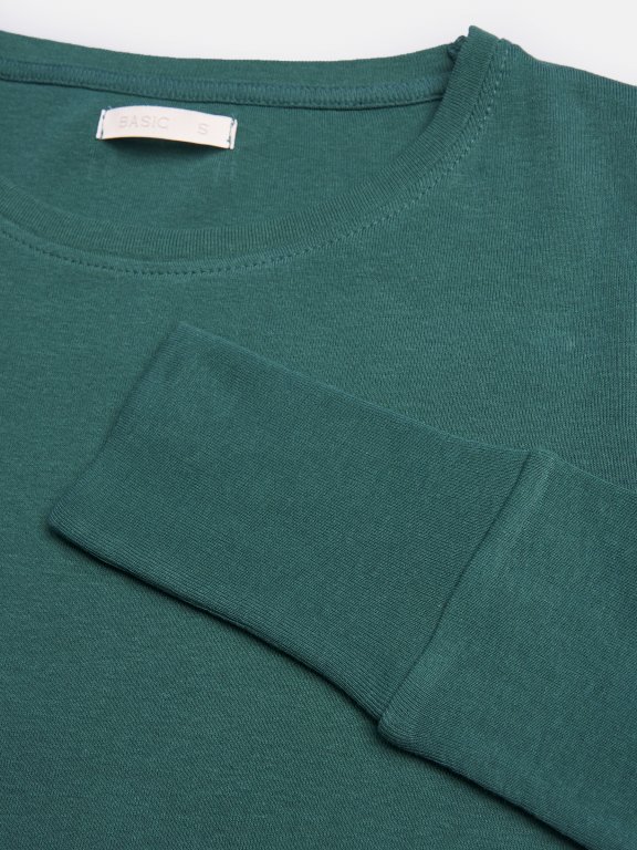 Basic long sleeve t-shirt
