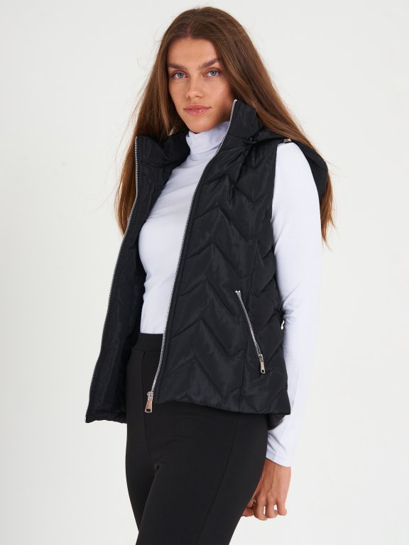 Quilted vest with hood