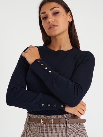 Pullover with gold buttons