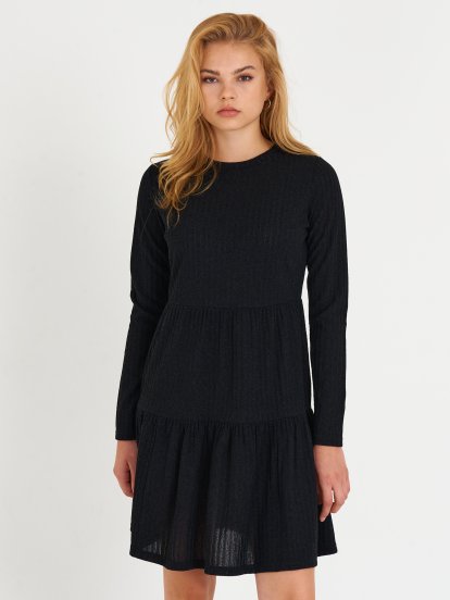 Ribbed dress with ruffles