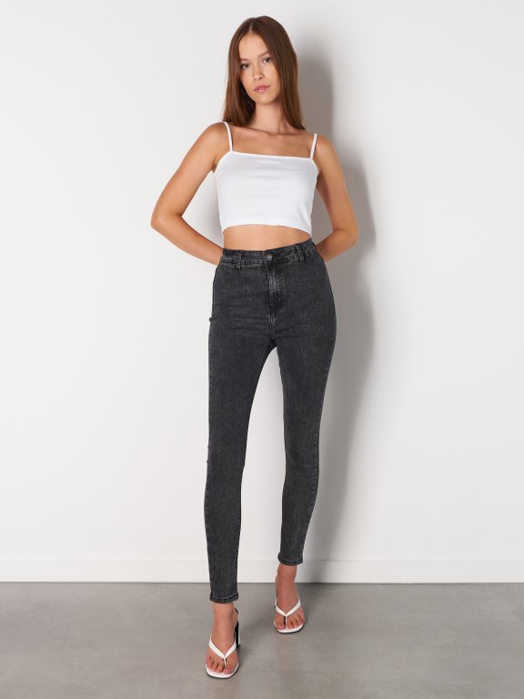 Základné basic džínsy skinny