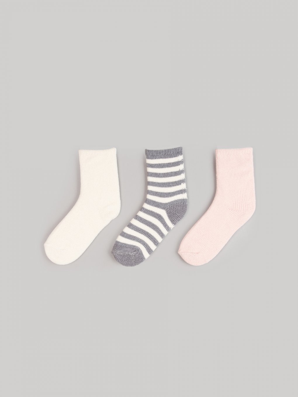 Balení 3 párů žinylkových ponožek
