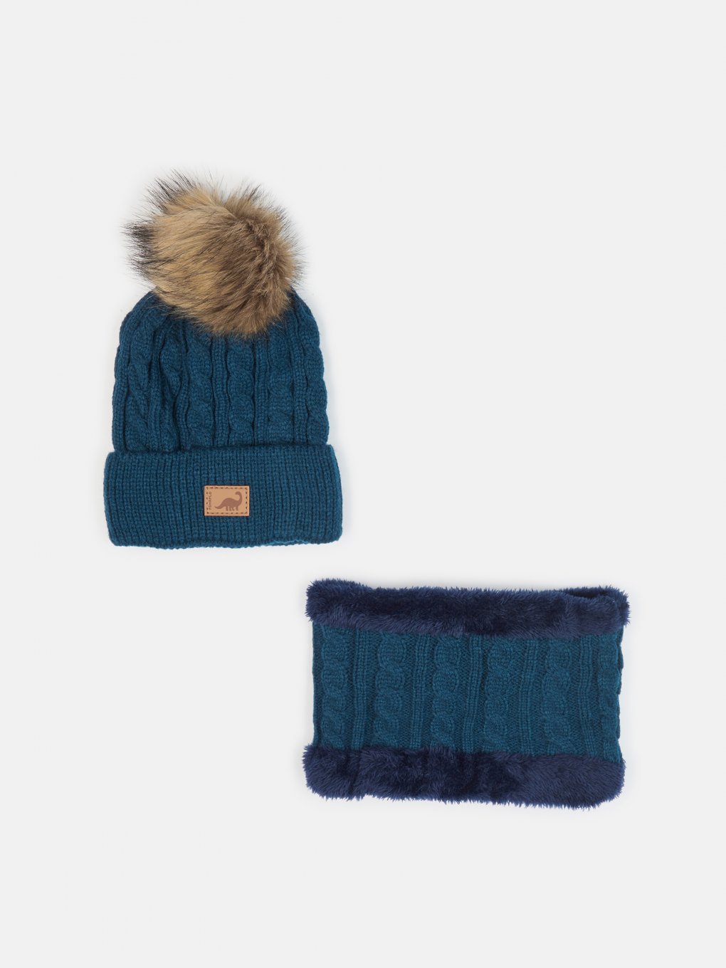 Cable-knit cap and neck warmer