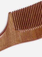 Dřevěný hřeben na vlasy
