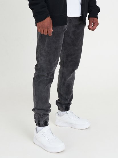 Jeansy jogger fit
