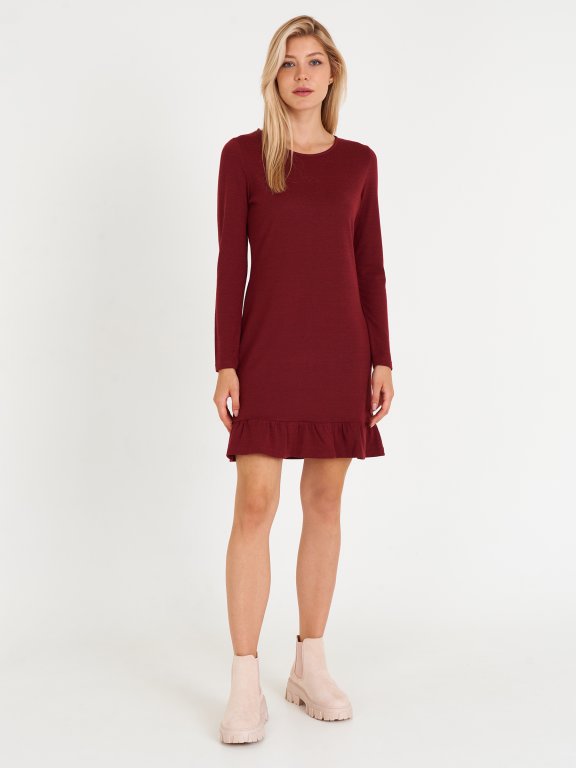 Knitted dress with ruffle