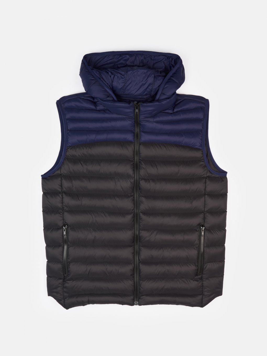 Light padded vest with removable hood