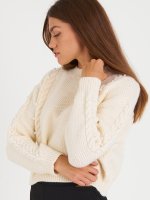 Pullover with pearls