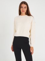 Pullover with pearls