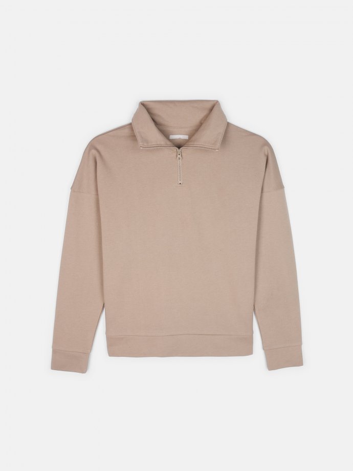 Plus size basic sweatshirt with zipper