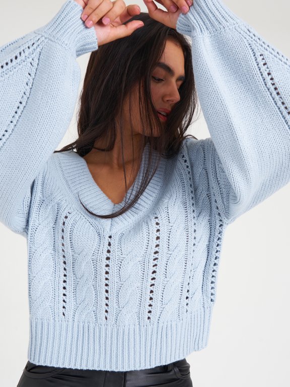 Cable knit cropped pullover
