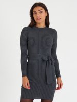 Knitted dress with belt