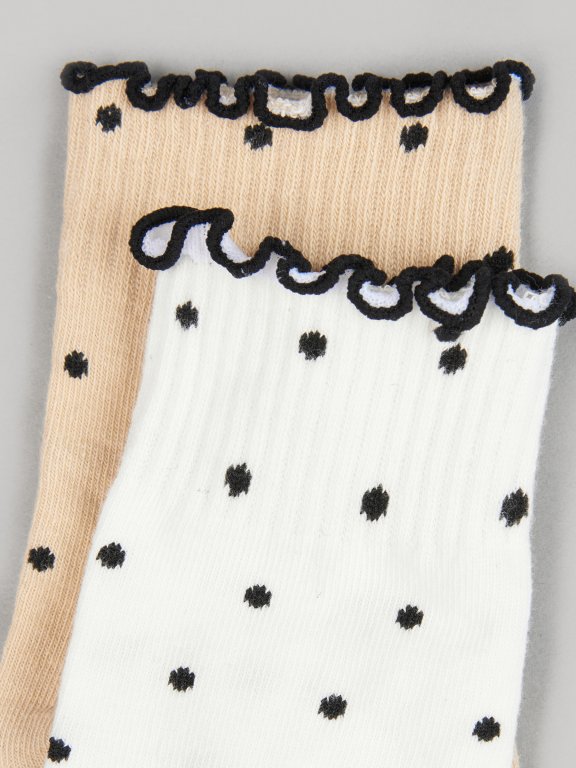 Balení 2 párů vysokých tečkovaných ponožek