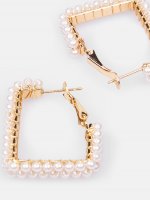 Faux pearls earrings