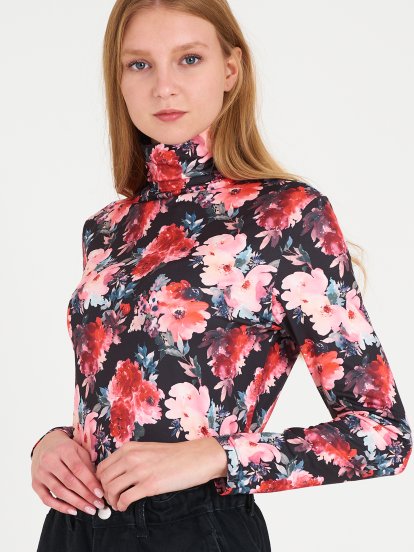 Floral print roll neck t-shirt