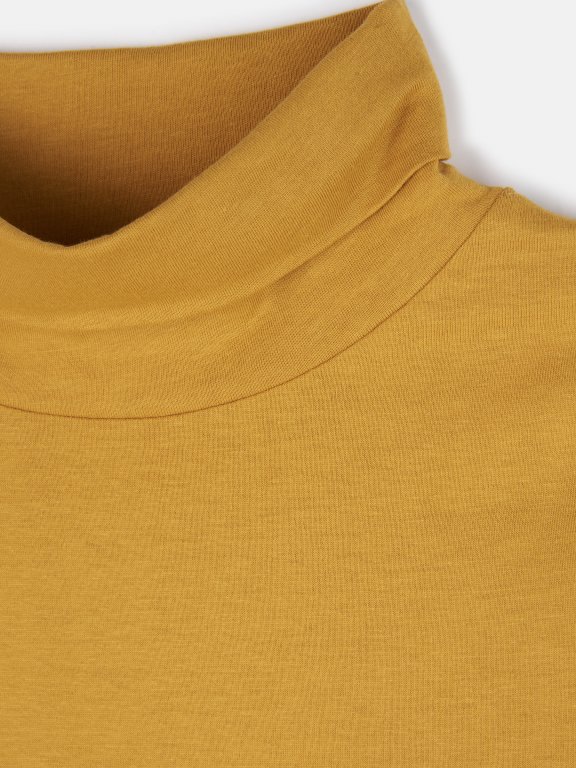 Basic cotton roll neck t-shirt